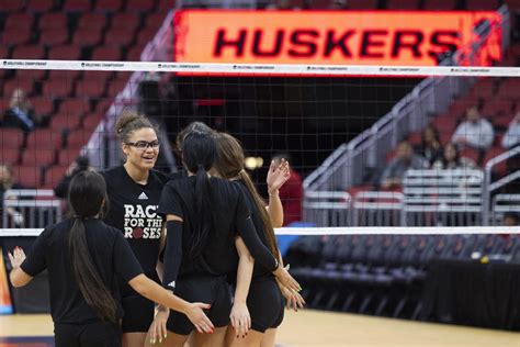 Photos: Inside Wisconsin volleyballs practice at the Final Four